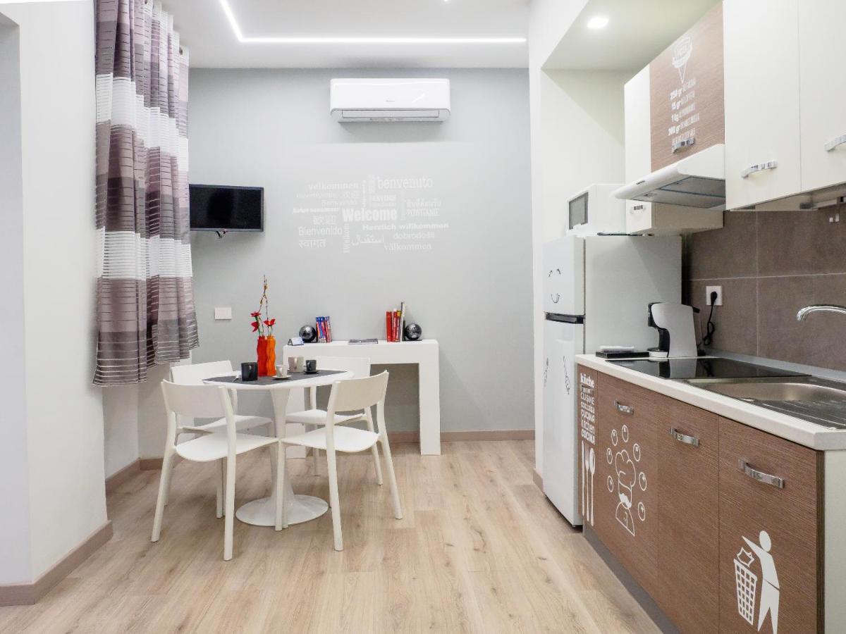 Plebiscito Home Holidays Nápoles Exterior foto